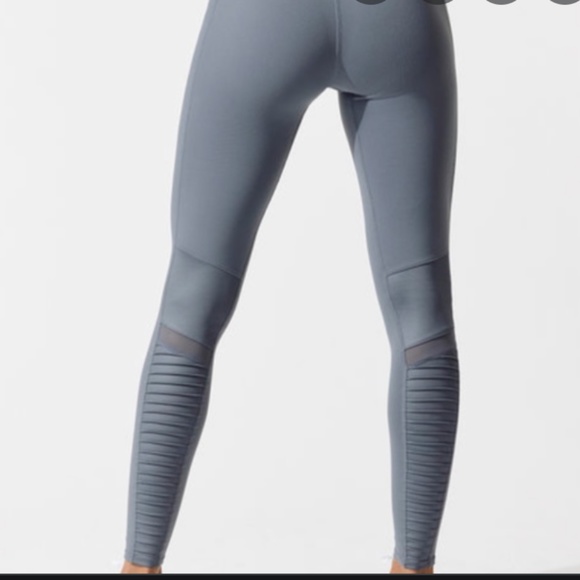 Alo High-Waist Moto Legging Concrete Glossy - Picture 2 of 2